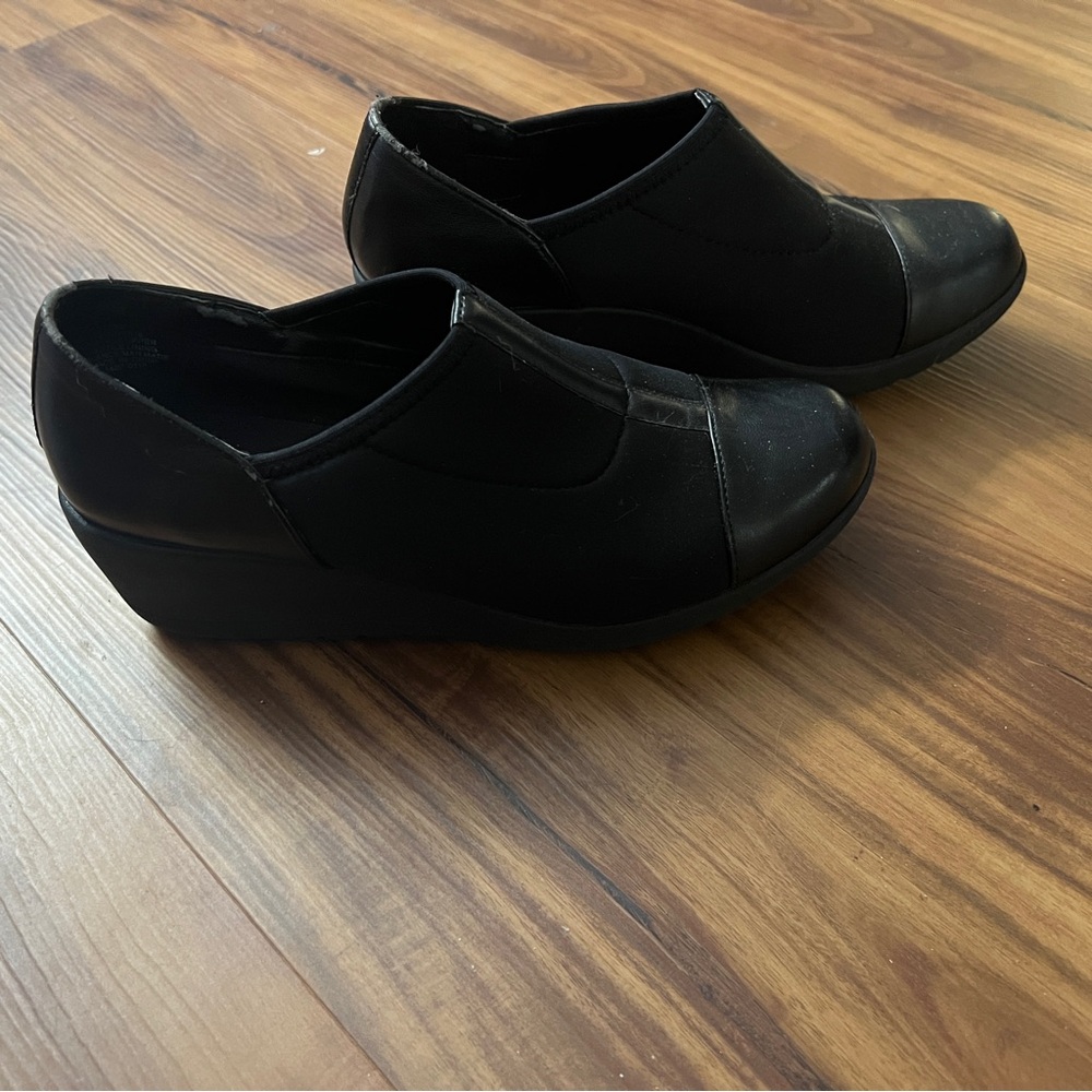E360 Easy Spirit Women's Black Shoes Size 6